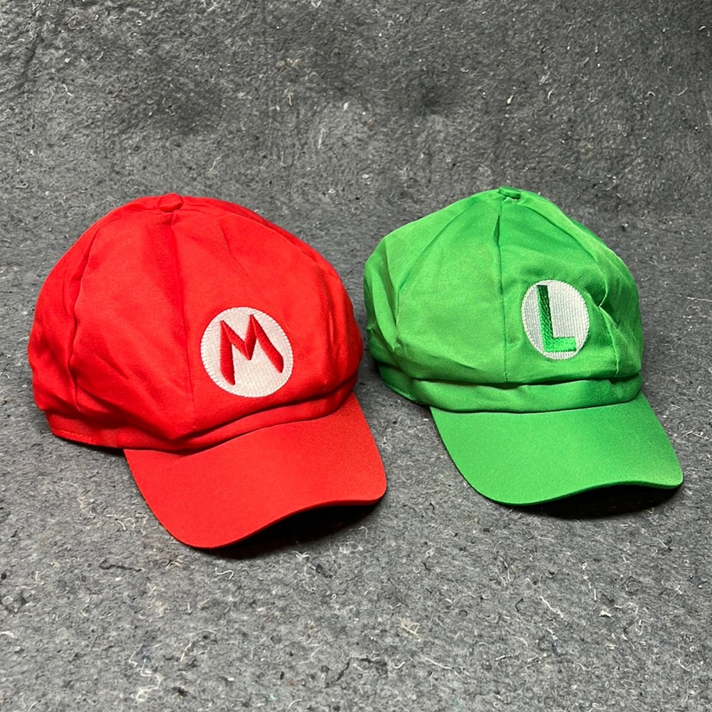 Super Mario Bros Mario and Luigi hats green and red